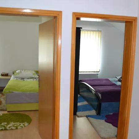Apartment Mujanovic *