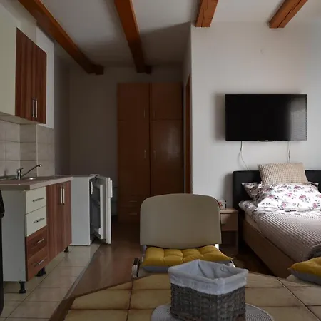 Mujanovic Apartment *